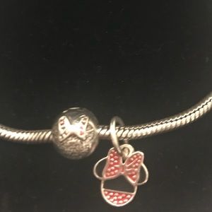 Pandora Minnie mouse enamel dangle